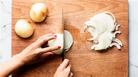  Onion Ring: The Game Where You Slice and Dice Your Way to Deliciousness!